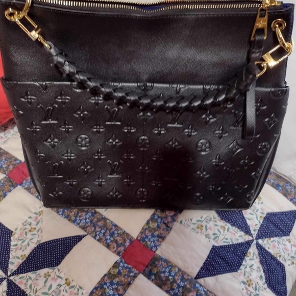 Louis Vuitton madia handbag monogram - Picture 1 of 3